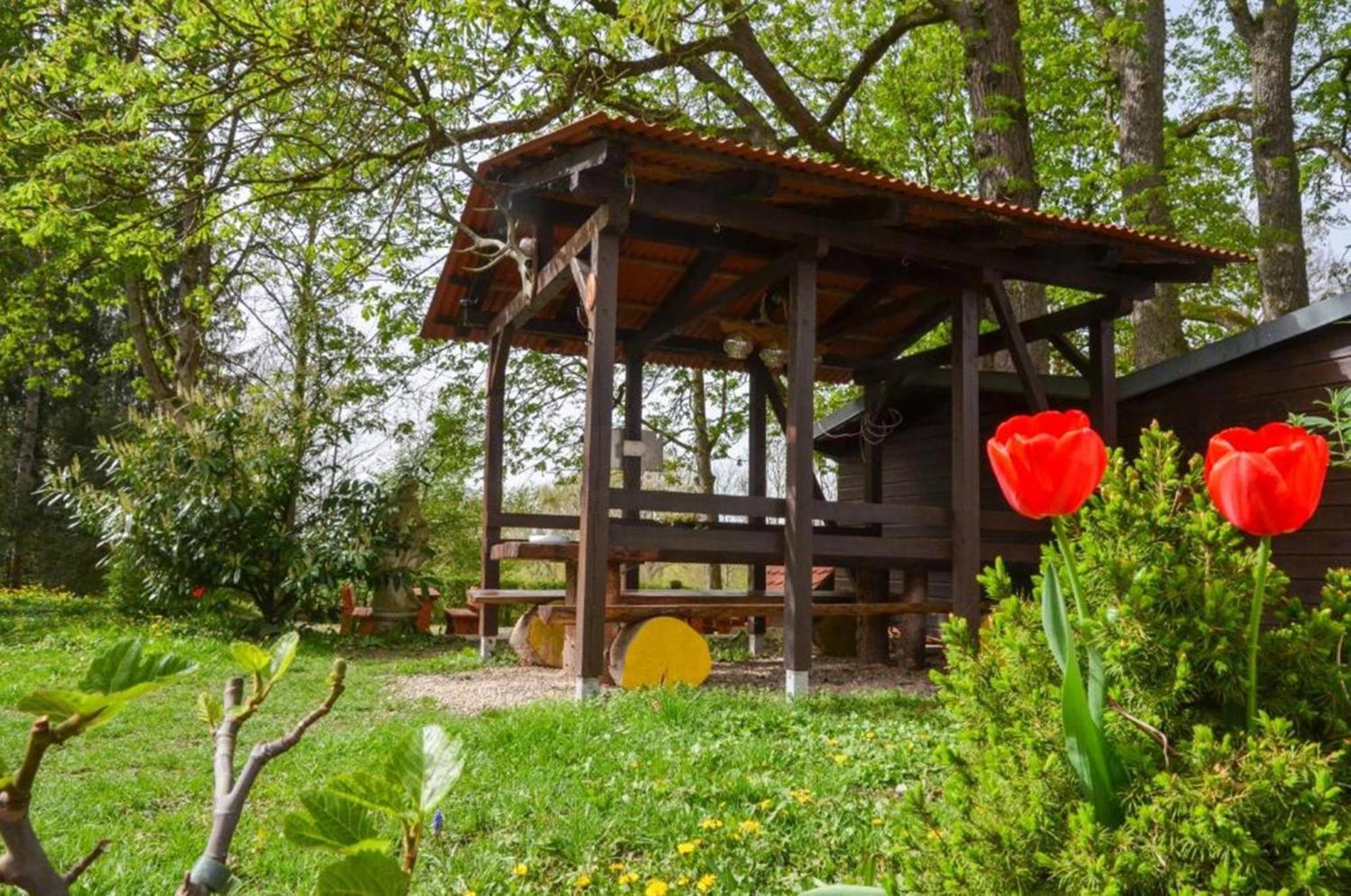 Gasthof Zum Ritter - A Cozy Historical Landmark Ulm Bagian luar foto